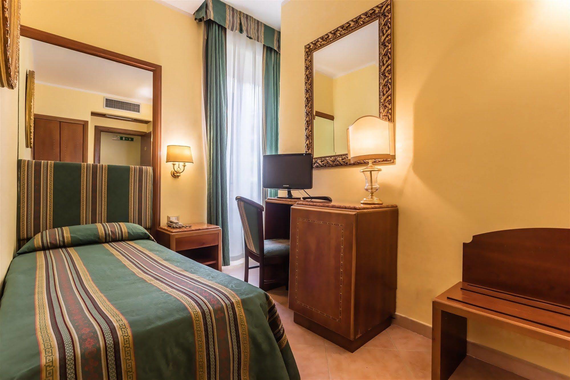 רומא Raeli Hotel Noto מראה חיצוני תמונה