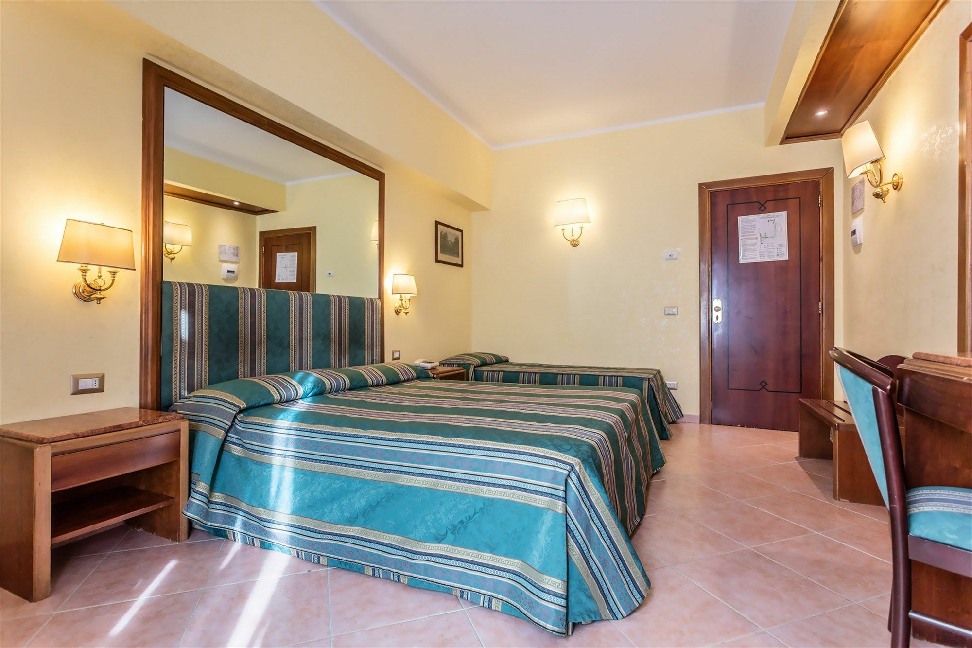רומא Raeli Hotel Noto מראה חיצוני תמונה